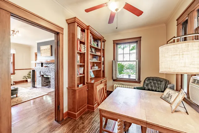 $439,900 | 650 Park Street, Elgin, IL 60120