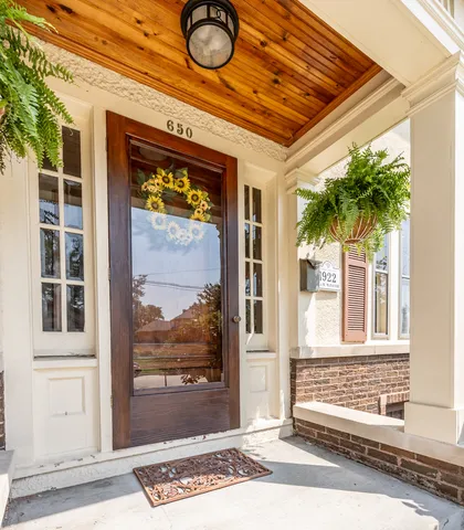 $439,900 | 650 Park Street, Elgin, IL 60120