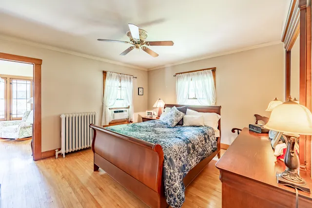 $439,900 | 650 Park Street, Elgin, IL 60120