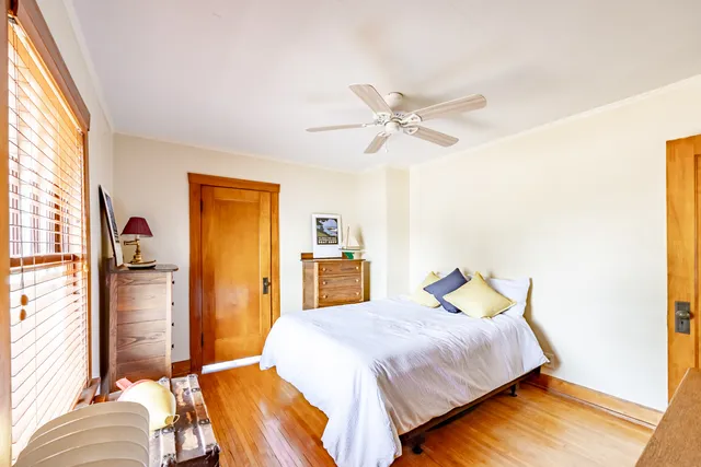 $439,900 | 650 Park Street, Elgin, IL 60120