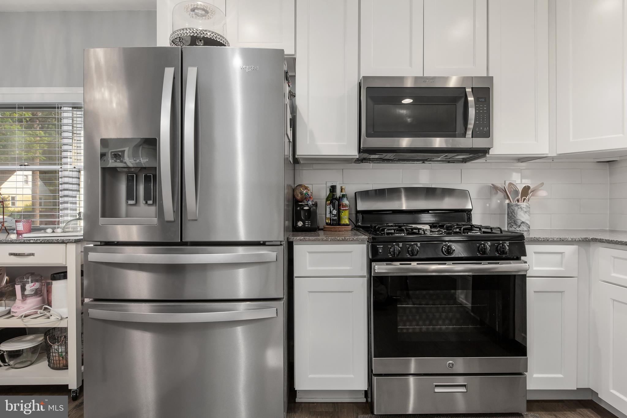 53 Ridgley Street Mount Holly, NJ 08060 - Photo 3 of 26 Gallery Image 3