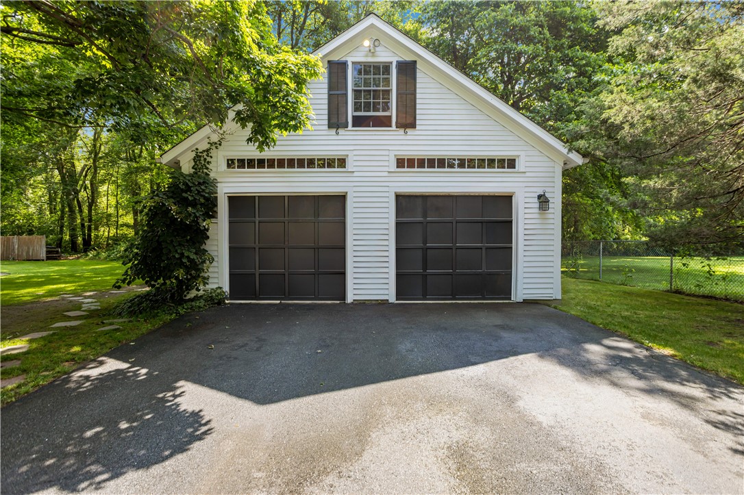 48 Washington Road Barrington, RI 02806 - Photo 3 of 10