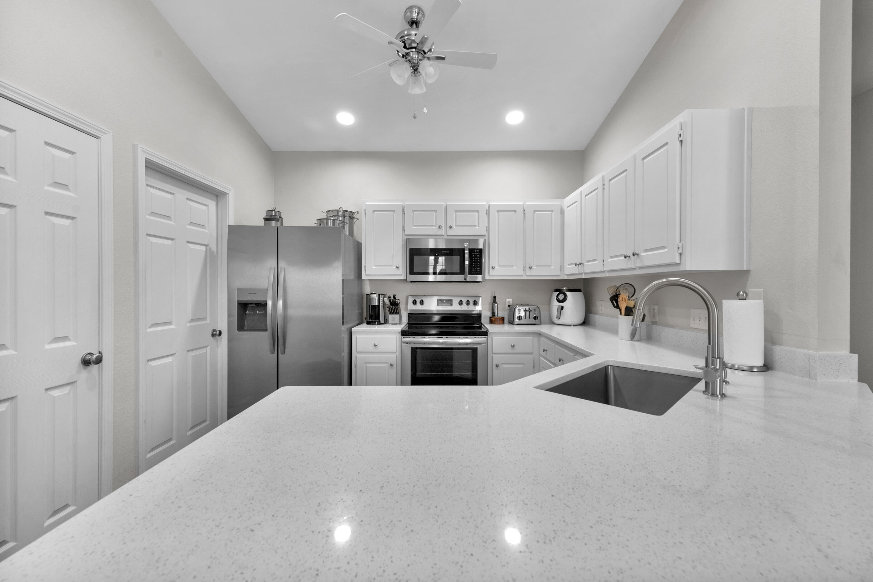 764 Randall Roberts Road Fort Walton Beach, FL 32547 - Photo 11 of 43 Pantry & laundry to left