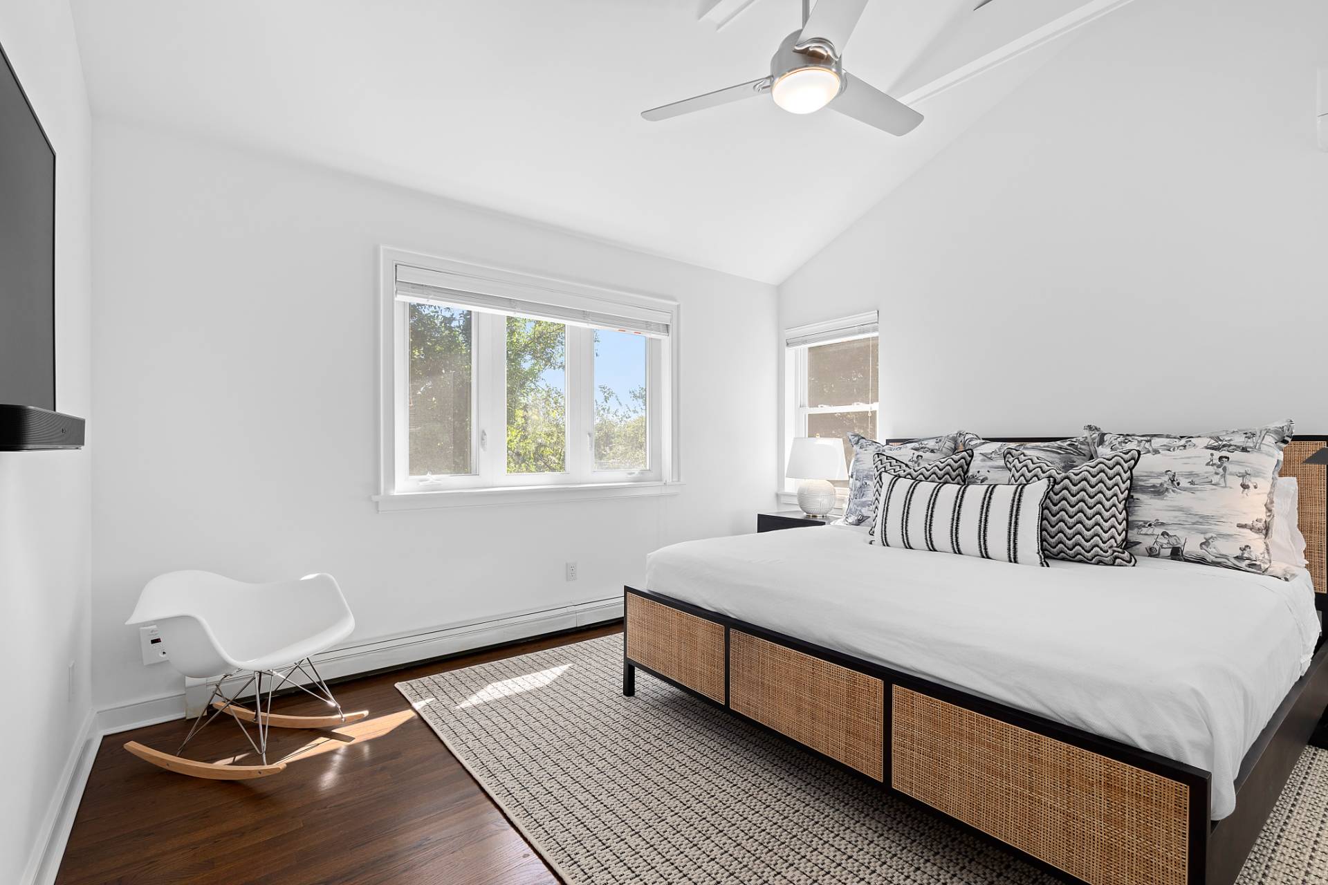 28 Ditch Plains Road Montauk, NY 11954 - Photo 8 of 30 a room with a bed and a window