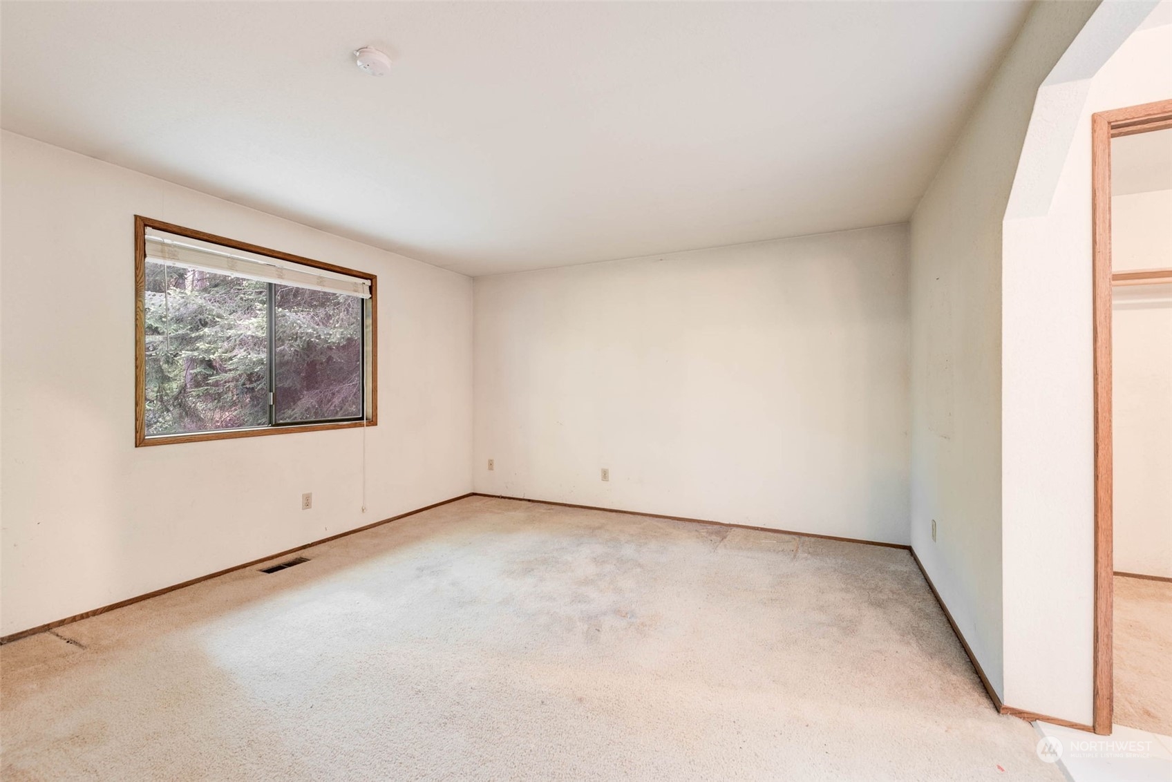 20821 30th Drive Southeast Bothell, WA 98021 - Photo 13 of 27 an empty room with windows