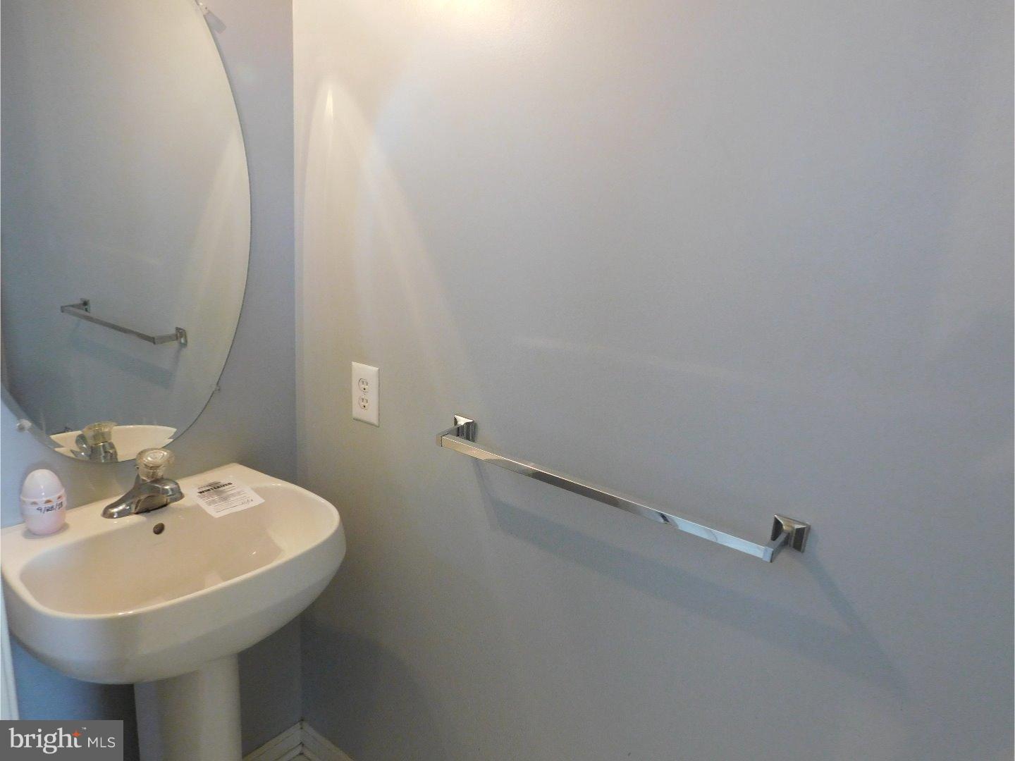 7 Log Cabin Road Sicklerville, NJ 08081 - Photo 8 of 25 Half Bath