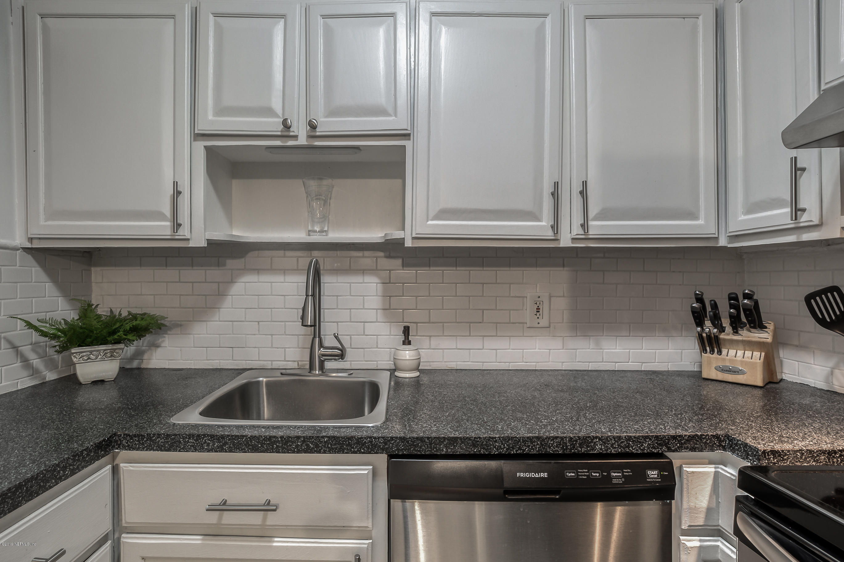 2972 Lopez Road Jacksonville, FL 32216 - Photo 18 of 37 shawnjollyrawphotography.com-43