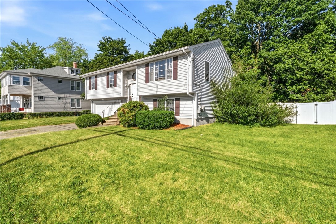 199 Winthrop Street Woonsocket, RI 02895 - Photo 39 of 43