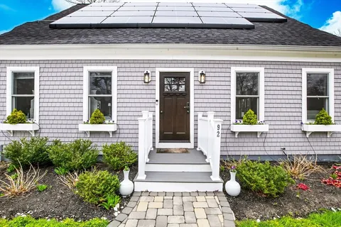 $1,149,000 | 92 Rainbow Avenue, Falmouth, MA 02536