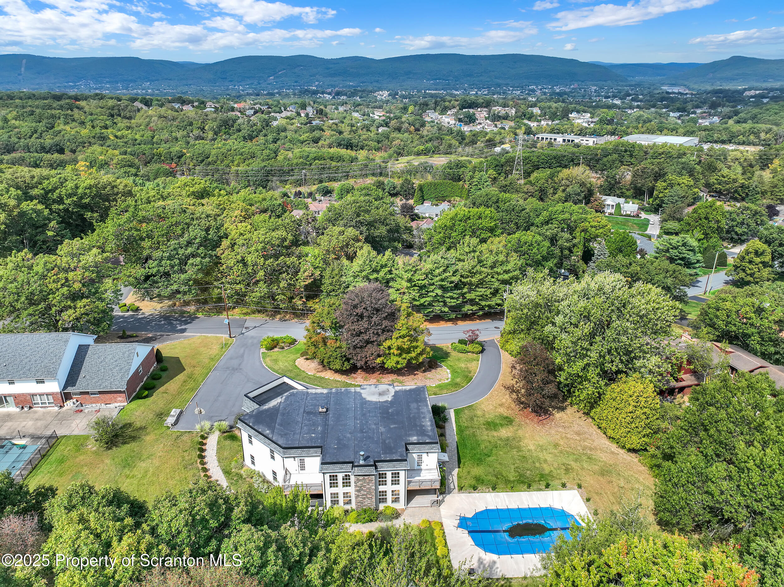 33 Fordham Road Wilkes Barre, PA 18702 - Photo 18 of 93 88_dji_0932
