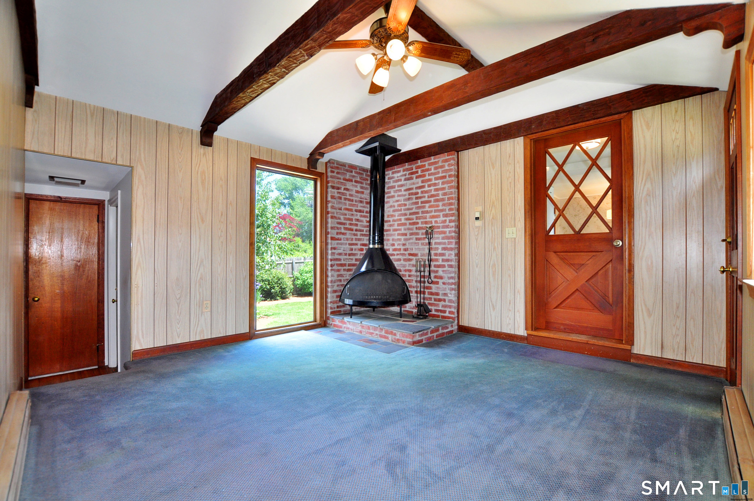 304 Rood Avenue Windsor, CT 06095 - Photo 16 of 36