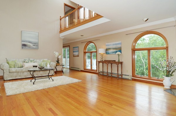 27 Surrey Road Winchester, MA 01890 - Photo 3 of 30 Gallery Image 3
