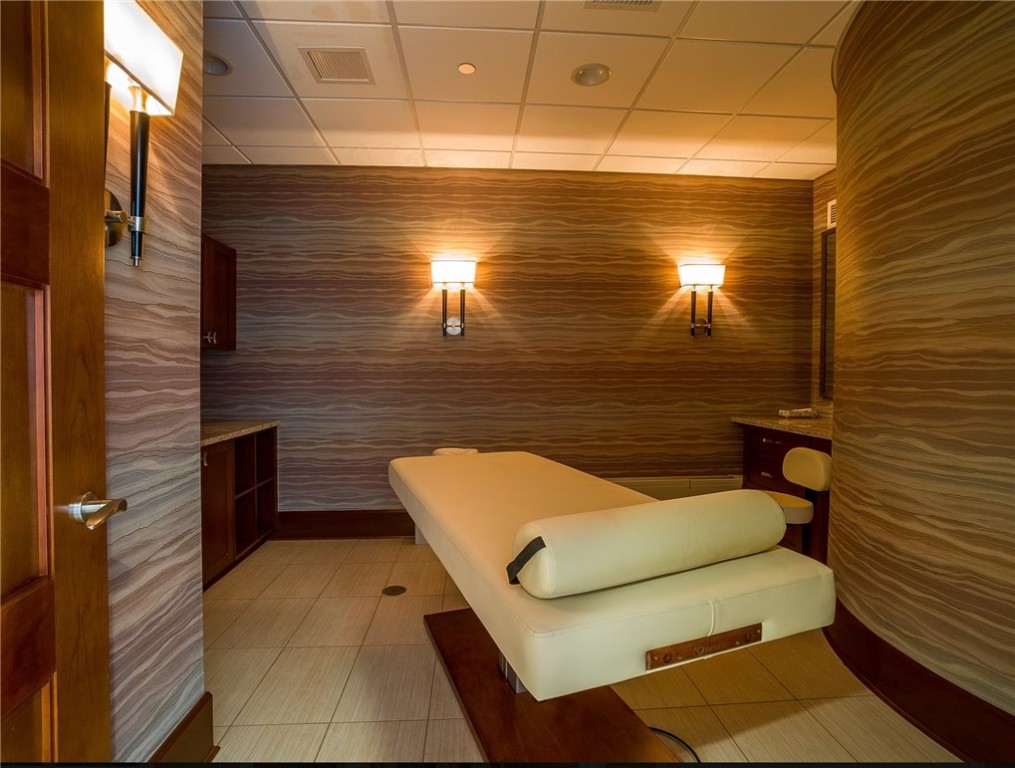 216 Bretlyn Circle Brighton, NY 14618 - Photo 11 of 48 Spa on site!