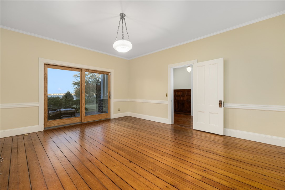 39 Walcott Avenue Jamestown, RI 02835 - Photo 14 of 46