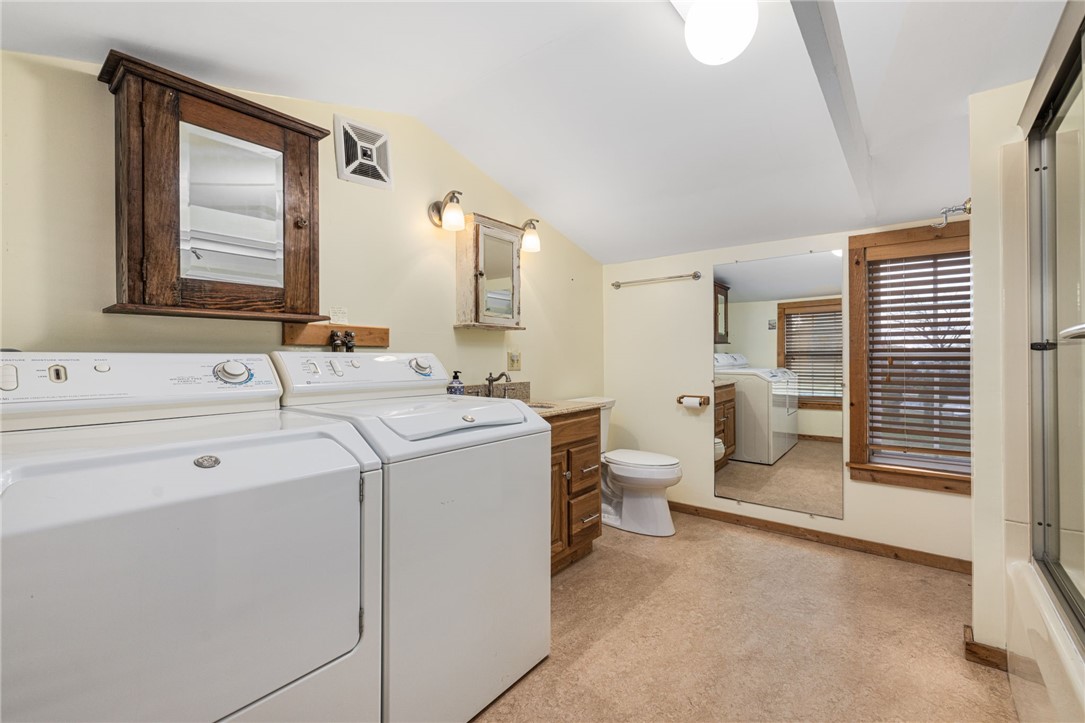 39 Walcott Avenue Jamestown, RI 02835 - Photo 43 of 46 Full bath and laundry on second level is 11' x 9'2".