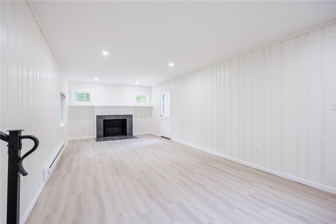 139 Crescent Road Perinton, NY 14450 - Photo 14 of 41