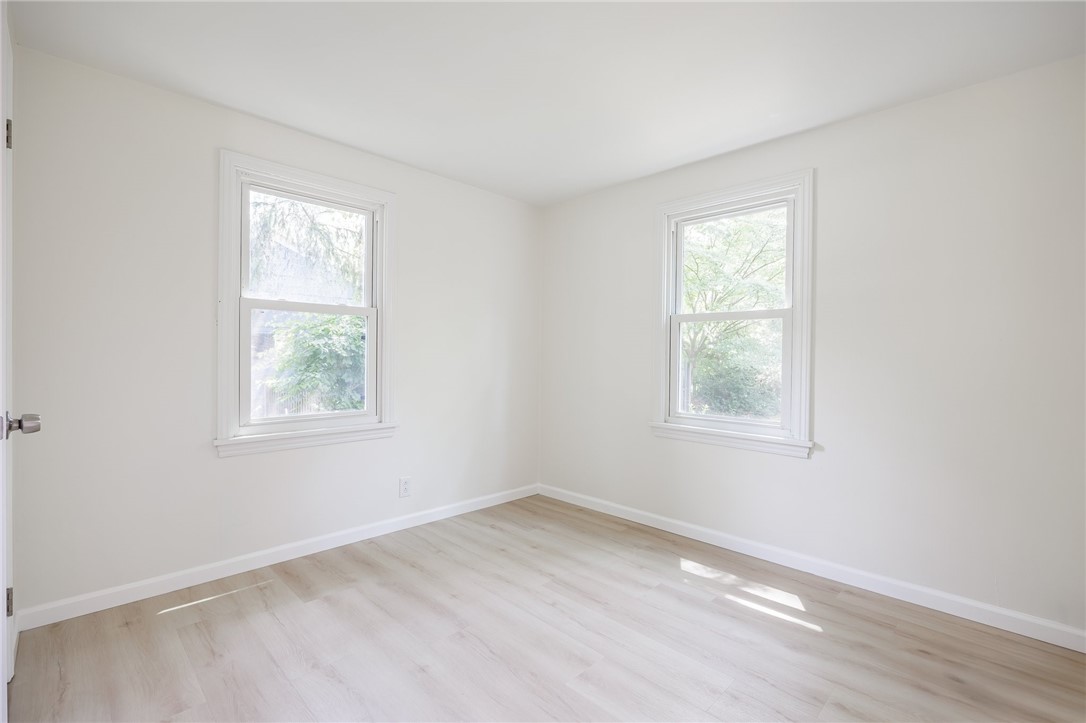 139 Crescent Road Perinton, NY 14450 - Photo 23 of 41