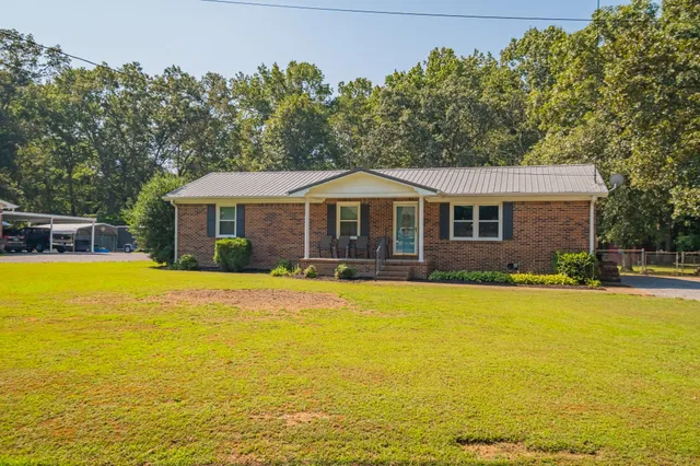 $253,400 | 102 Aldrin Street, Tullahoma, TN 37388