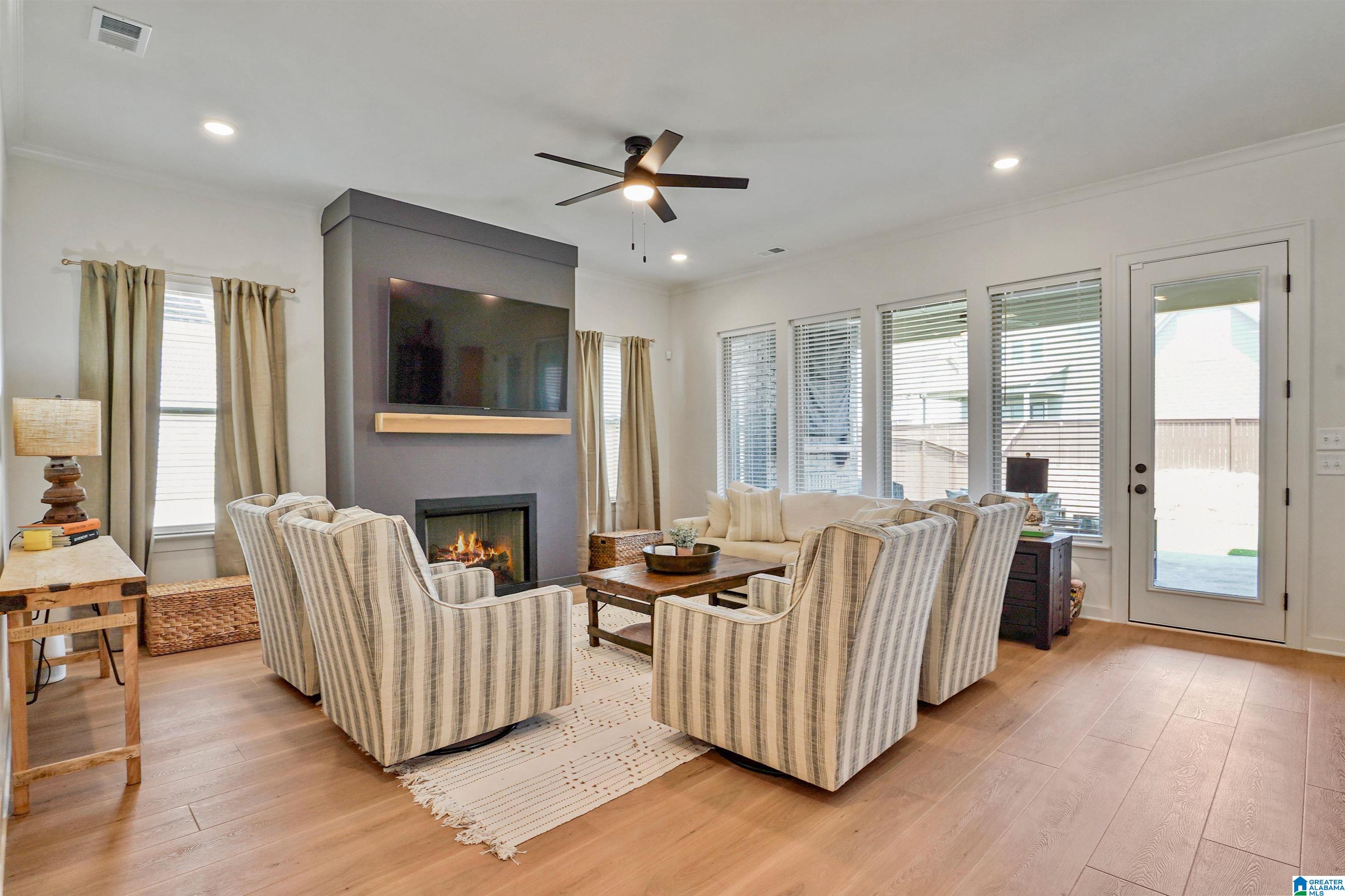 1156 Clifton Road Hoover, AL 35244 - Photo 4 of 70