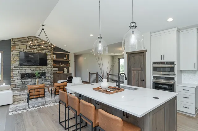 $949,900 | 3185 Bella Terra Lane Northeast, Rochester, MN 55906