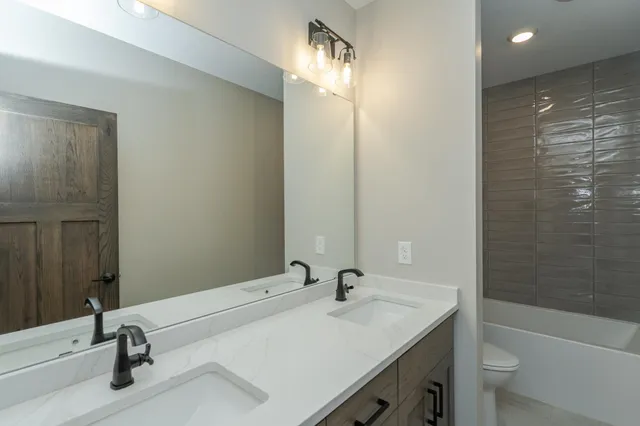 $949,900 | 3185 Bella Terra Lane Northeast, Rochester, MN 55906