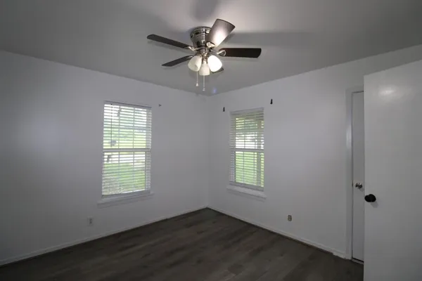 $1,299 | 17 MacArthur Drive, Unit A, Denison, TX 75020