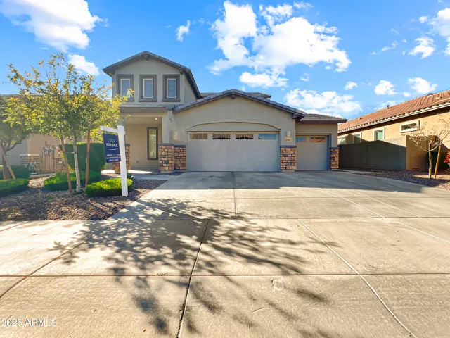 $630,000 | 2490 North 212th Lane, Buckeye, AZ 85396