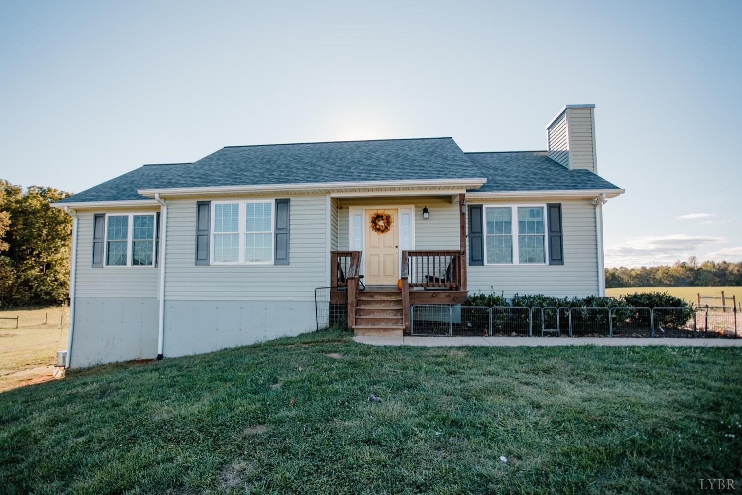 8015 Oakville Road, Appomattox, VA 24522 Compass
