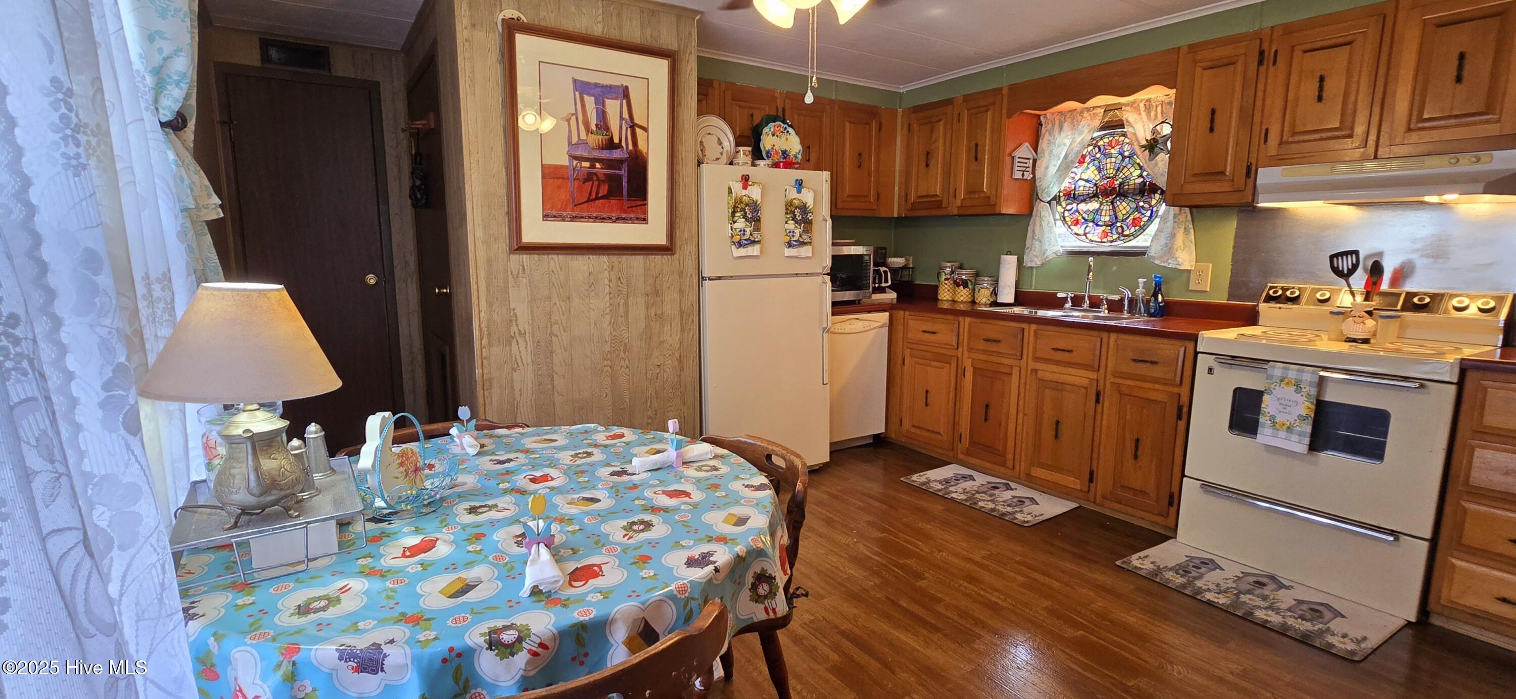 3123 Rocky Hock Road Edenton, NC 27932 - Photo 7 of 24 Kitchen