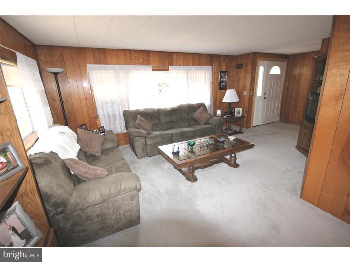 1692 County Line Road Bechtelsville, PA 19505 - Photo 5 of 13 Gallery Image 5
