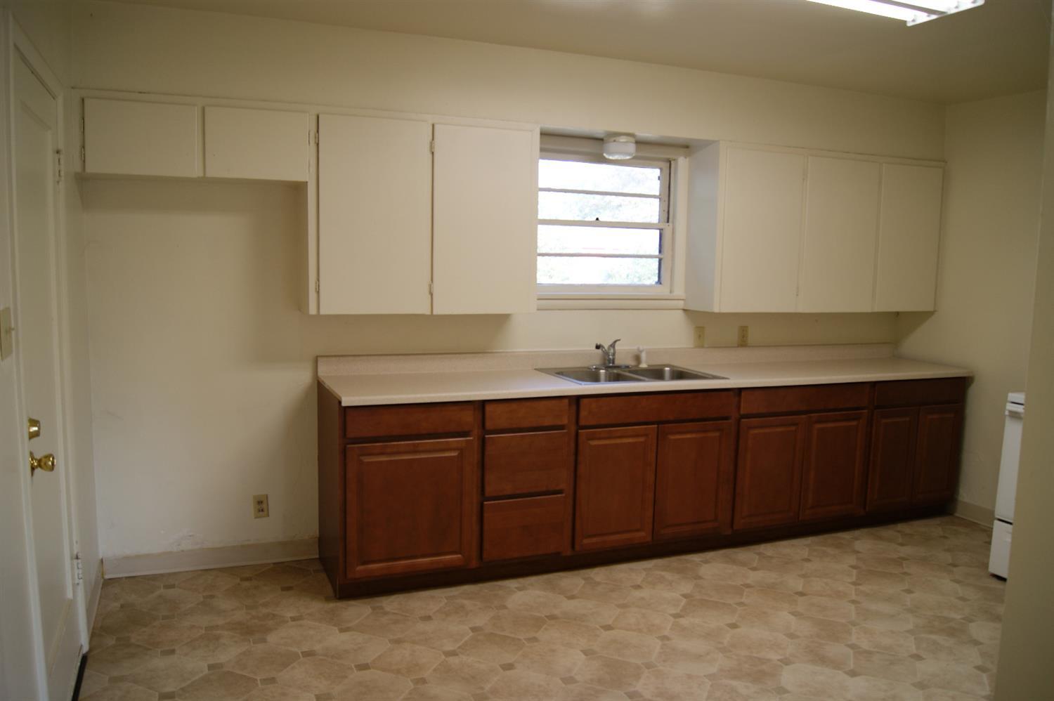 2681 Table Rock Road Medford, OR 97501 - Photo 2 of 18 Additional Photo
