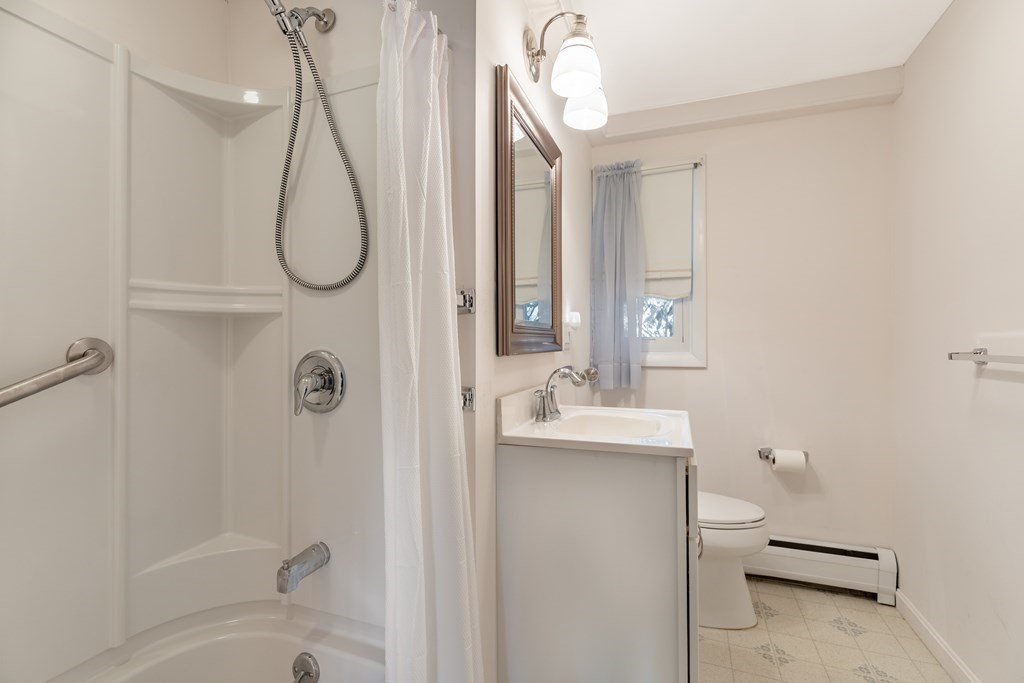 8 Jessie Road Chelmsford, MA 01824 - Photo 20 of 36