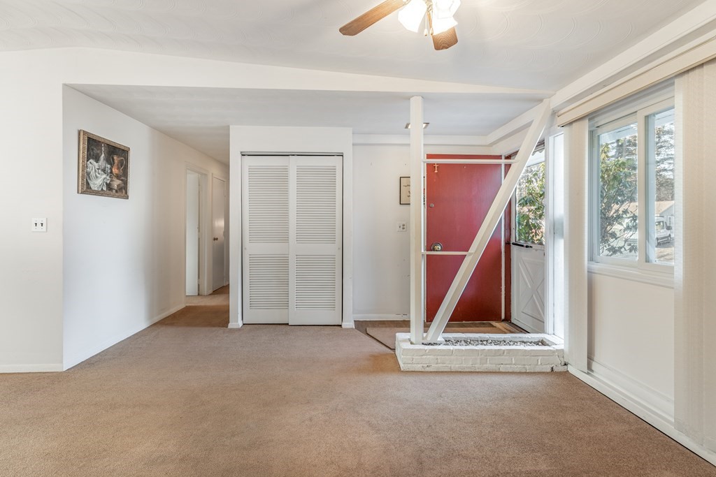 8 Jessie Road Chelmsford, MA 01824 - Photo 8 of 36