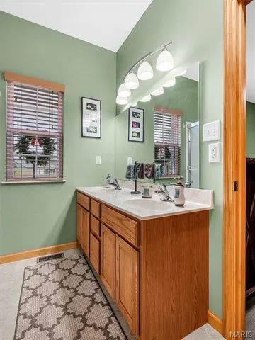 $365,000 | 6 Broken Arrow Court, Byrnes Mill, MO 63025