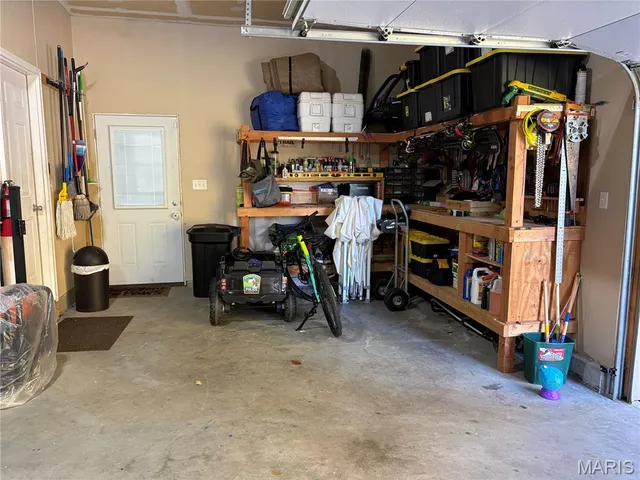 $365,000 | 6 Broken Arrow Court, Byrnes Mill, MO 63025