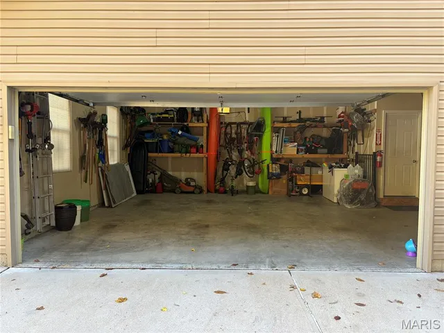 $398,000 | 6 Broken Arrow Court, Byrnes Mill, MO 63025