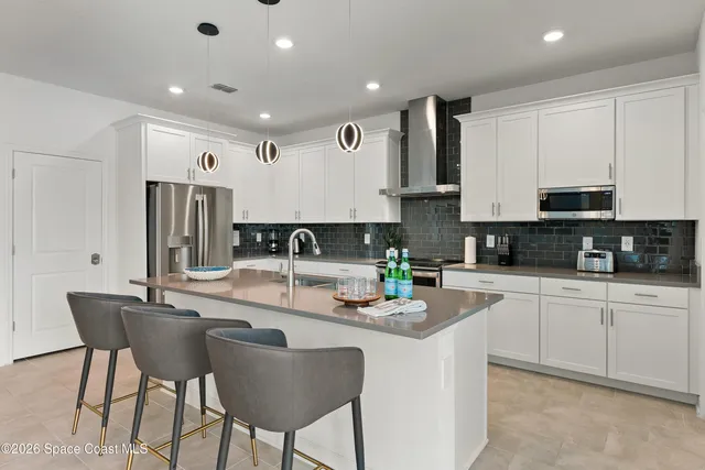 $1,225,000 | 325 Strand Drive, Melbourne Beach, FL 32951