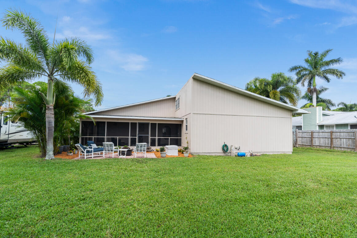 5812 Raintree Trail Fort Pierce, FL 34982 - Photo 5 of 32 _DSC8292