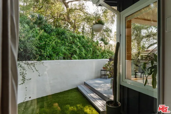 $1,585,000 | 21114 Colina Drive, Topanga, CA 90290