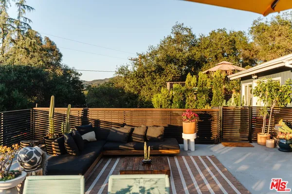 $1,585,000 | 21114 Colina Drive, Topanga, CA 90290