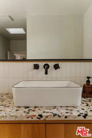 $1,585,000 | 21114 Colina Drive, Topanga, CA 90290