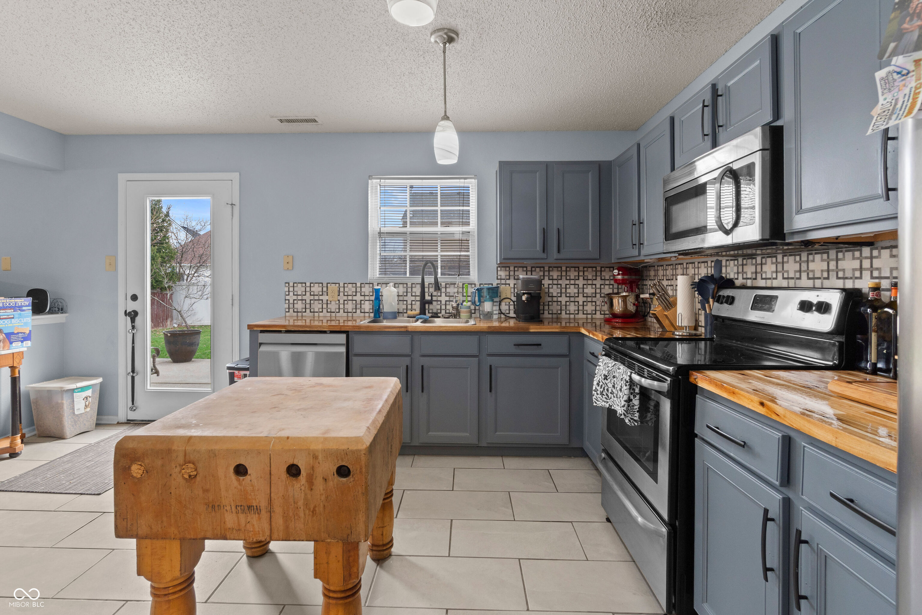 9478 West Lantern Lane Pendleton, IN 46064 - Photo 6 of 24