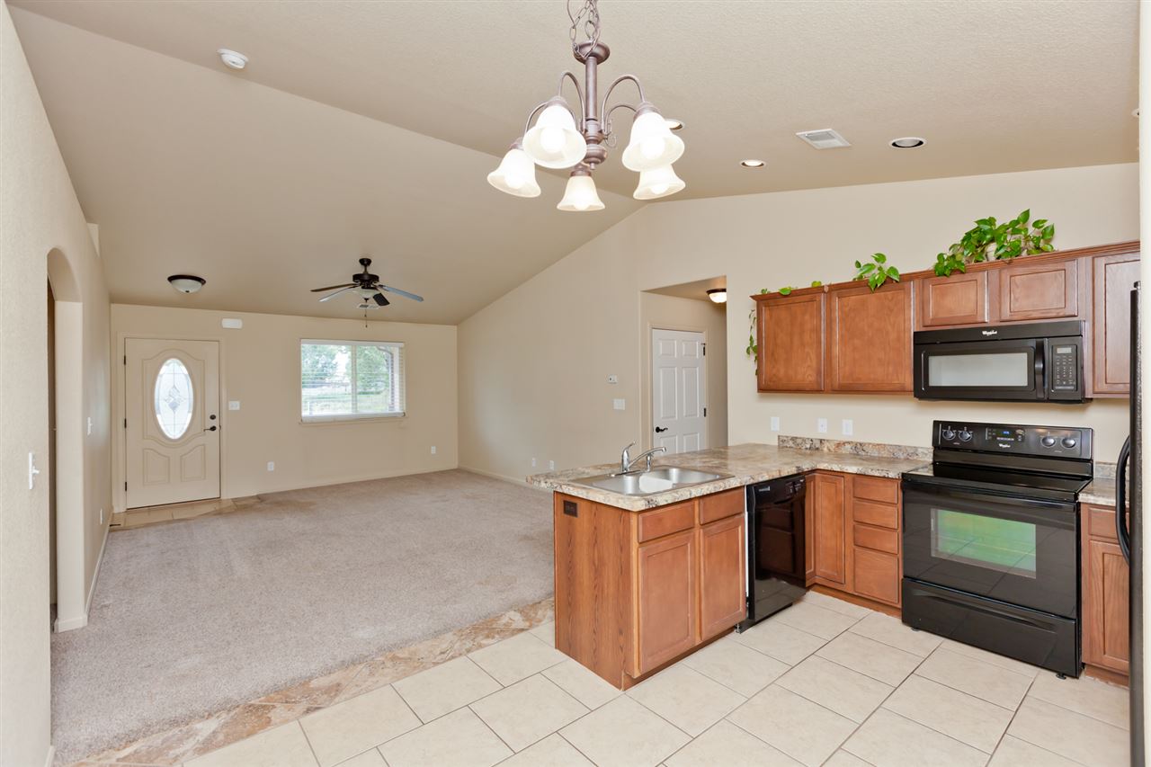 454 1/2 Davis Road Grand Junction, CO 81504 - Photo 9 of 23 Gallery Image 9