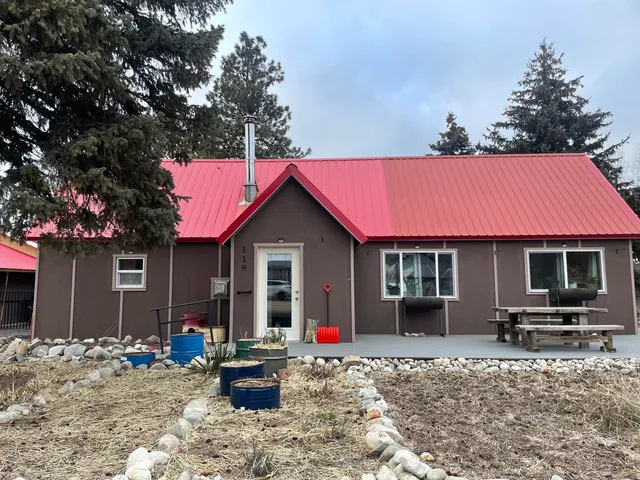 $275,000 | 119 Manard Avenue, Fairfield, ID 83327