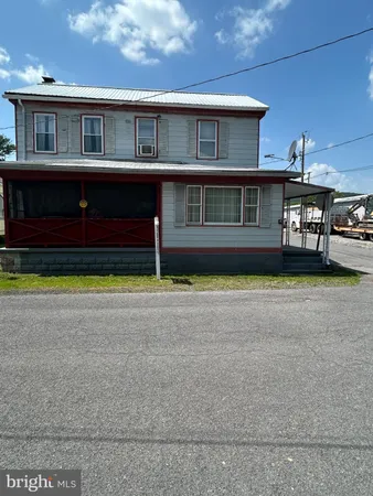 $140,000 | 16 East Church Street, Freeburg, PA 17827