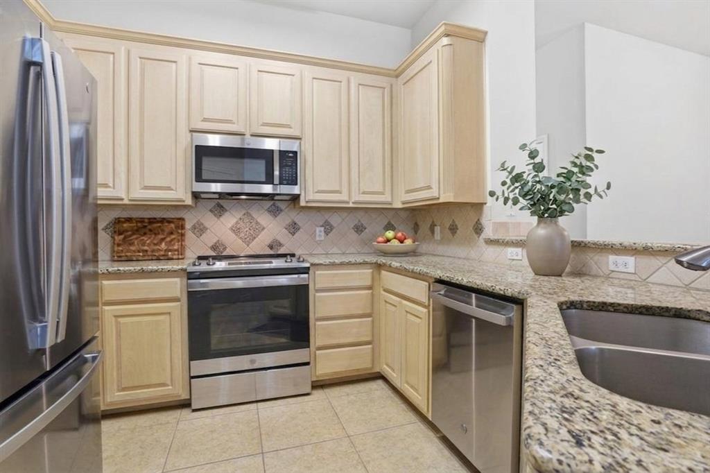 1312 Crows Nest Court Azle, TX 76020 - Photo 13 of 28 Virtually Staged