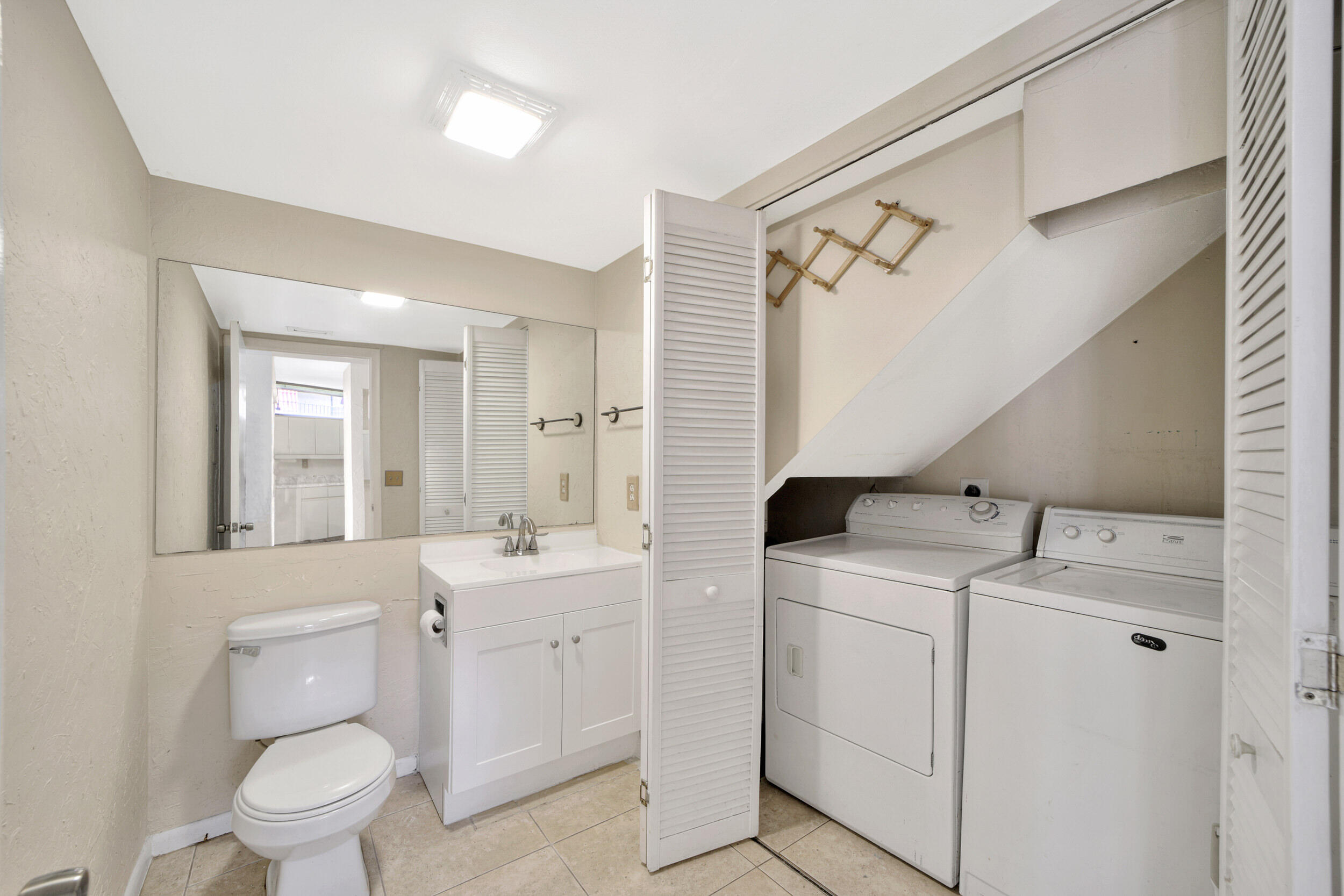 8377 Trent Court, Unit A Boca Raton, FL 33433 - Photo 15 of 33 24_22226088