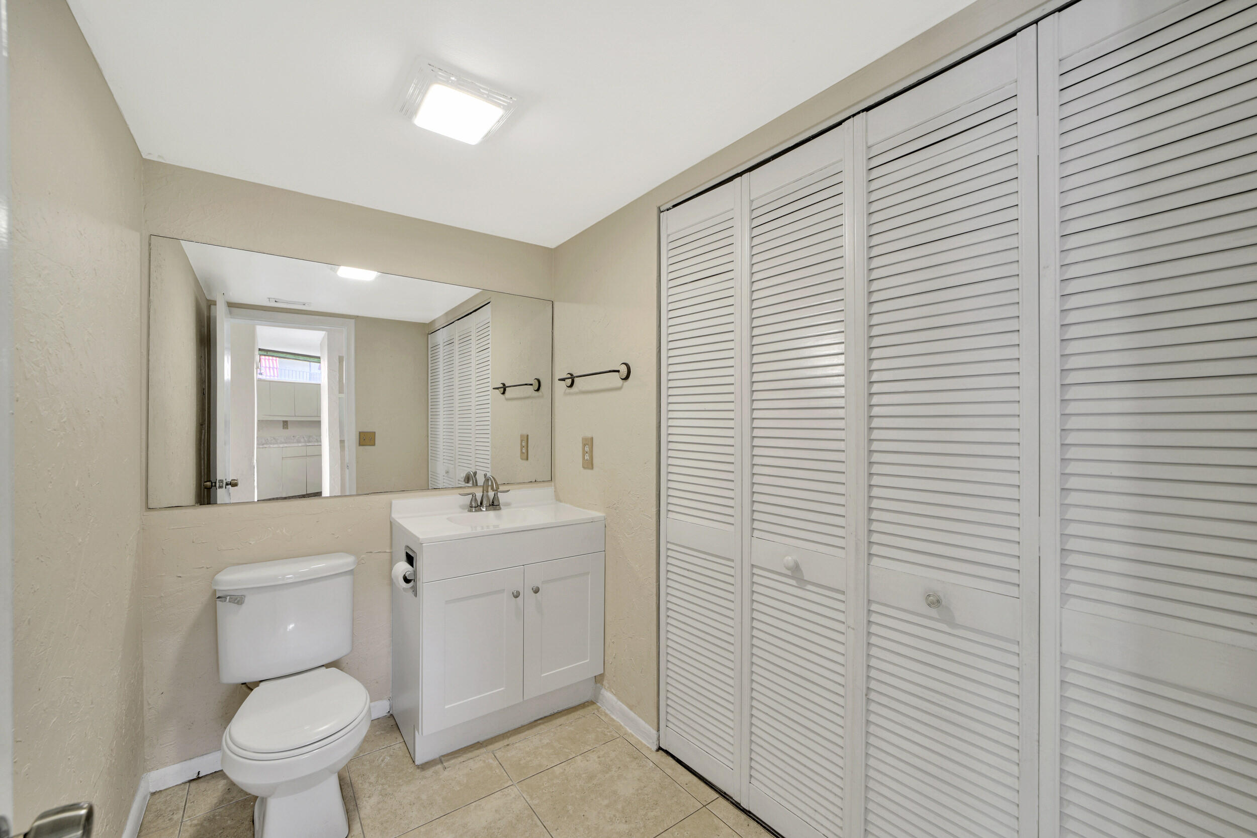 8377 Trent Court, Unit A Boca Raton, FL 33433 - Photo 17 of 33 26_22226098