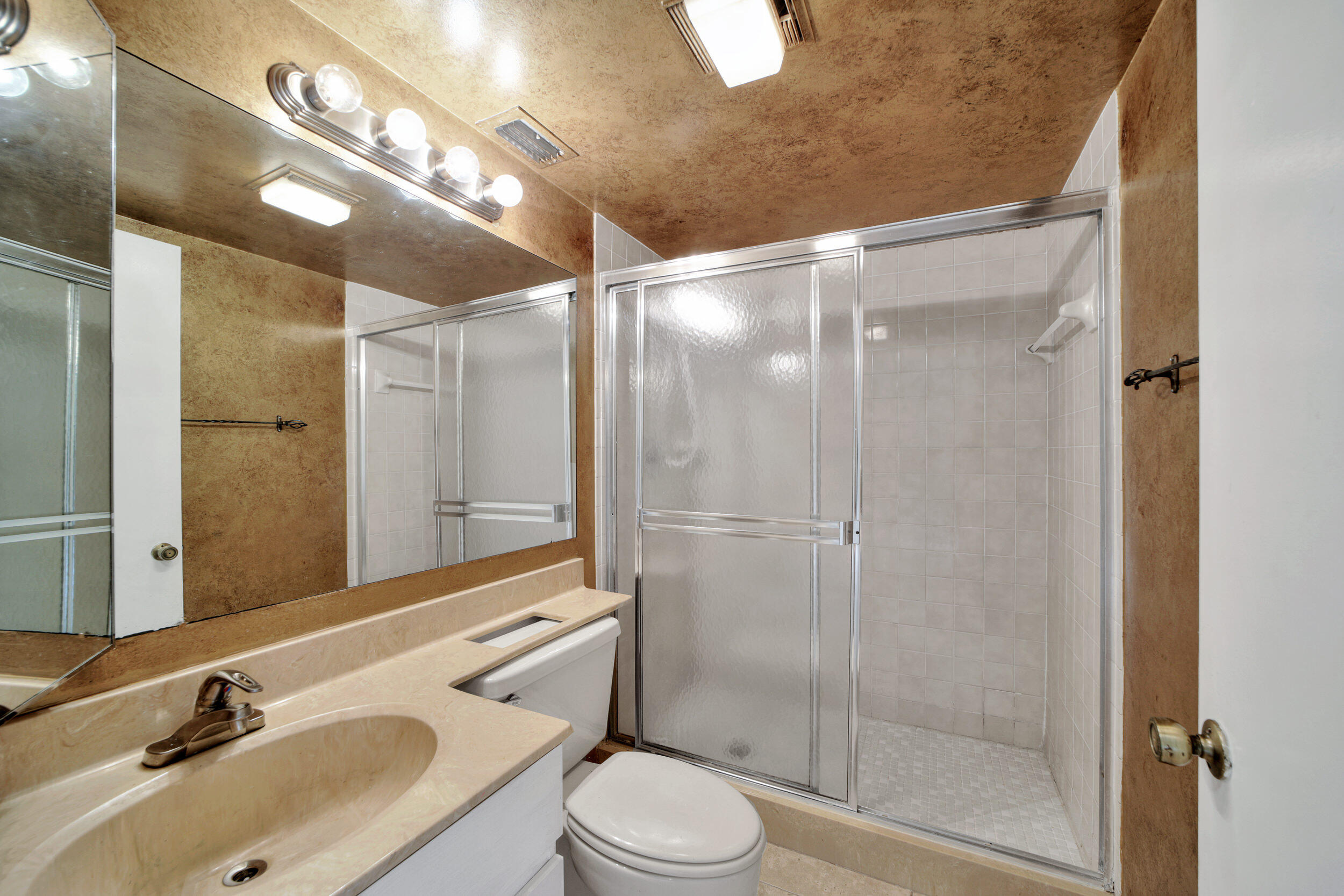 8377 Trent Court, Unit A Boca Raton, FL 33433 - Photo 25 of 33 34_22226138