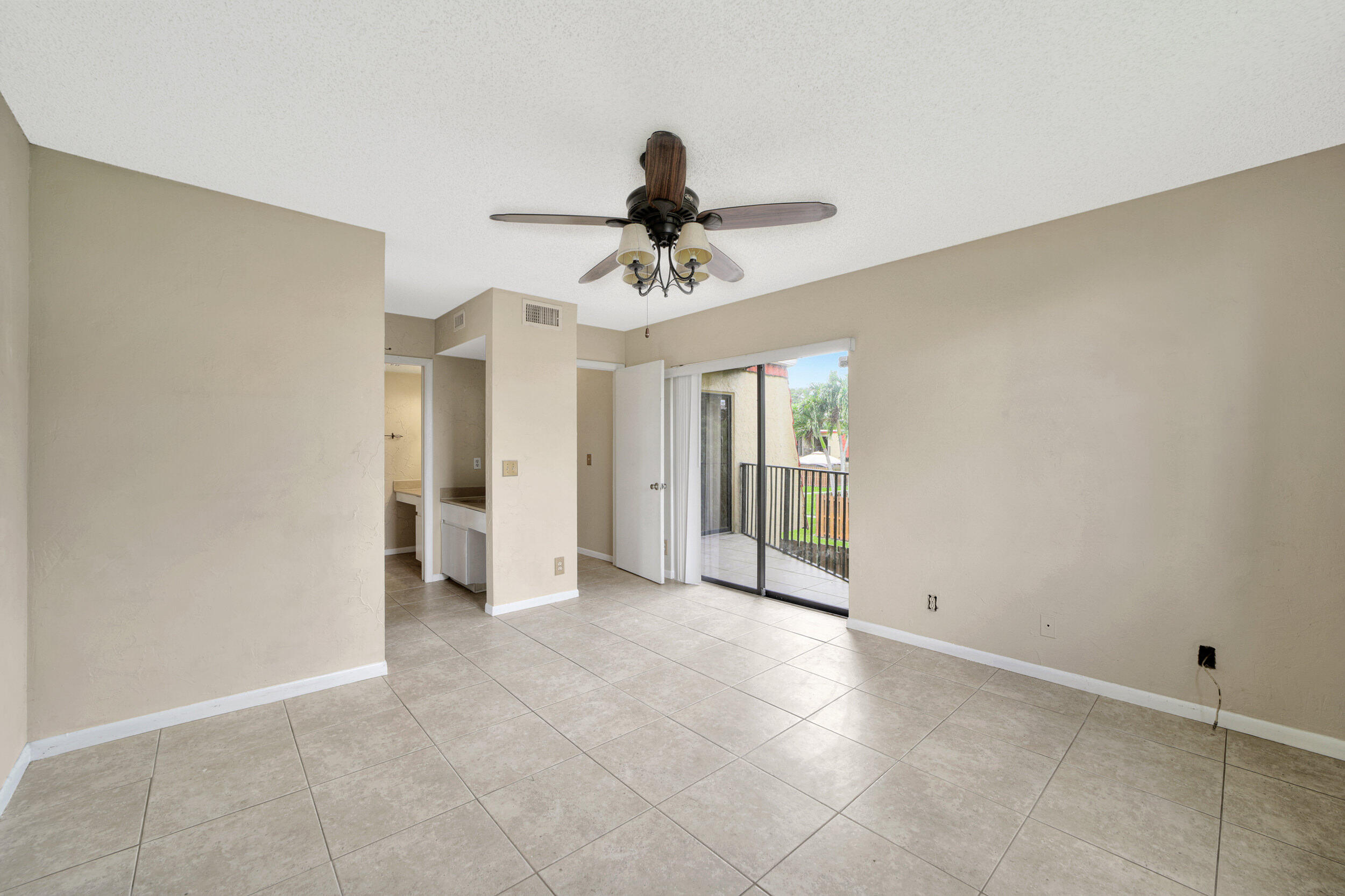 8377 Trent Court, Unit A Boca Raton, FL 33433 - Photo 27 of 33 36_22226153
